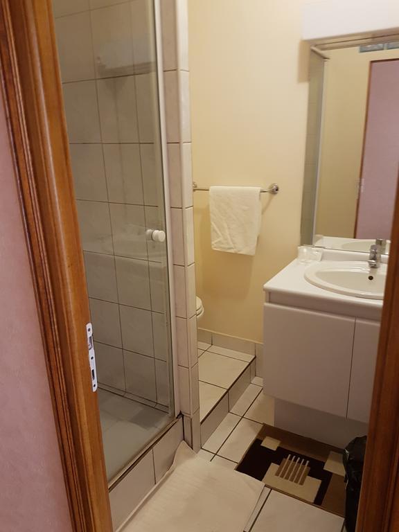 Hotel Le Petit Chateau Proche Parc Des Expositions Porte De Versailles Malakoff Ngoại thất bức ảnh
